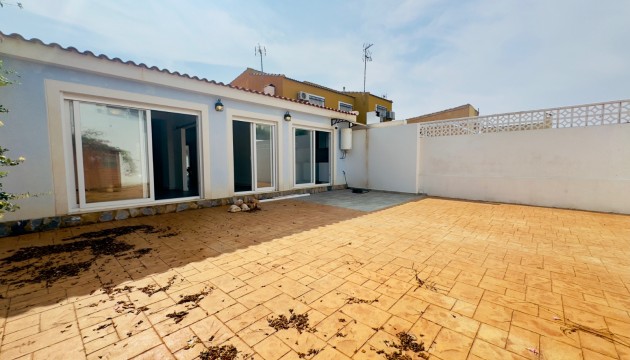 Resale - House - Torrevieja - Nueva Torrevieja - Aguas Nuevas