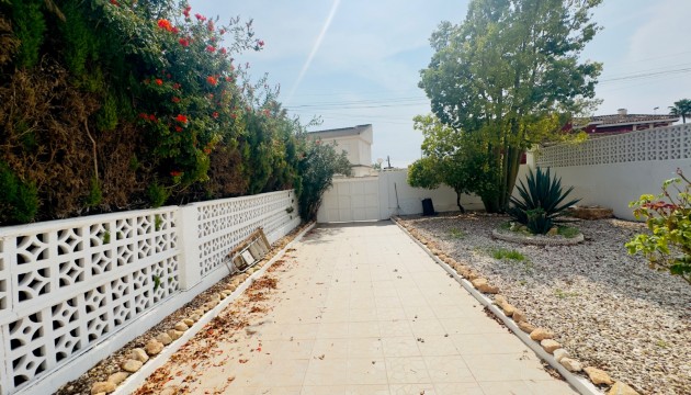 Resale - House - Torrevieja - Nueva Torrevieja - Aguas Nuevas