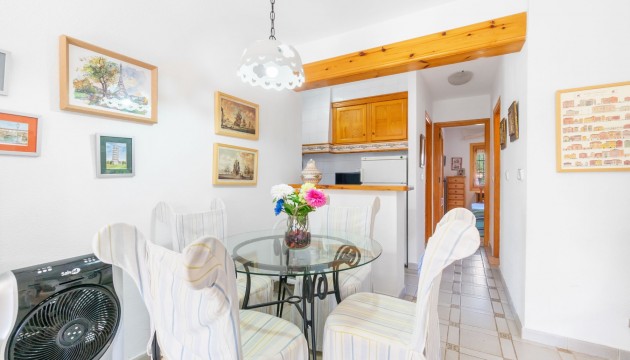 Resale - Apartment - Orihuela Costa - Villamartín