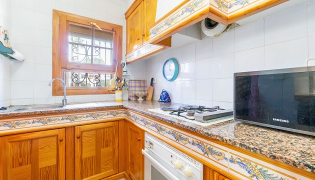 Resale - Apartment - Orihuela Costa - Villamartín