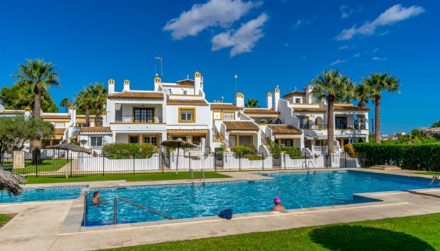 Resale - Apartment - Orihuela Costa - Villamartín