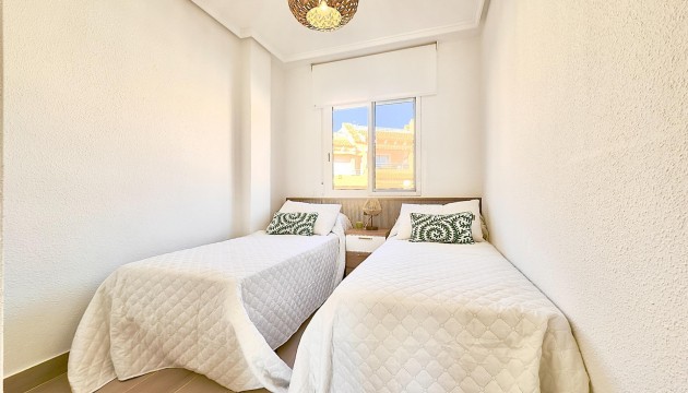 Resale - Apartment - Torrevieja - Torrelamata - La Mata