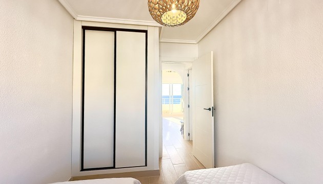 Resale - Apartment - Torrevieja - Torrelamata - La Mata