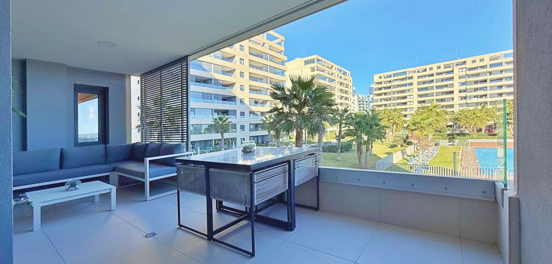 Apartment in Punta Prima - Image 5