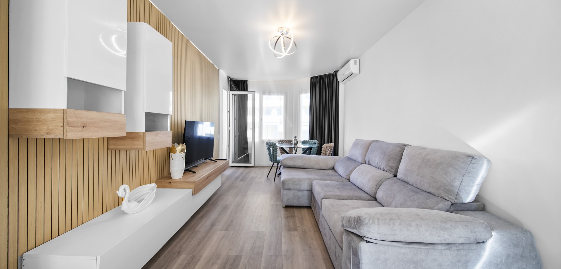 Apartment in Torrevieja - Image 2