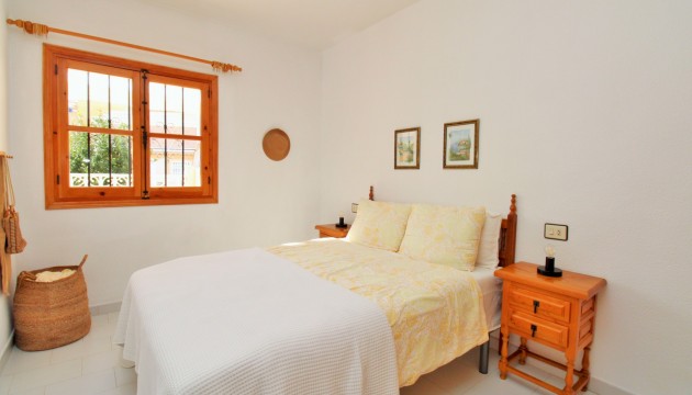 Resale - Bungalow - Orihuela Costa - Playa Flamenca