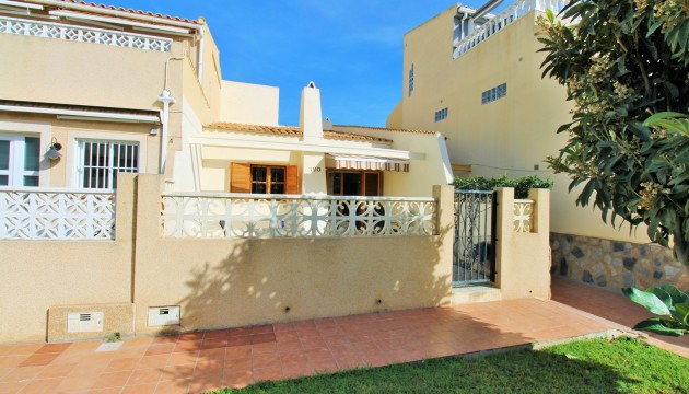 Resale - Bungalow - Orihuela Costa - Playa Flamenca
