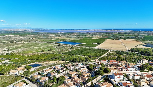 Resale - Plot / Land - San Miguel de Salinas