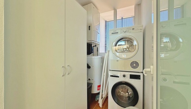 Resale - Apartment - Torrevieja - Punta Prima