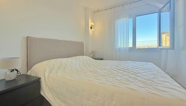Resale - Apartment - Torrevieja - Punta Prima