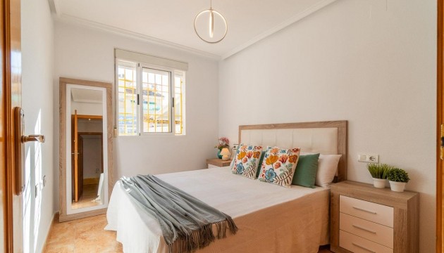 Resale - Detached Villa - Torrevieja - El limonar