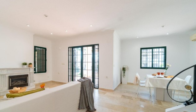 Resale - Detached Villa - Orihuela Costa - Villamartín