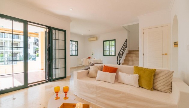 Resale - Detached Villa - Orihuela Costa - Villamartín