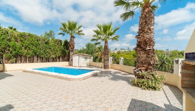 Resale - Detached Villa - Orihuela Costa - Villamartín