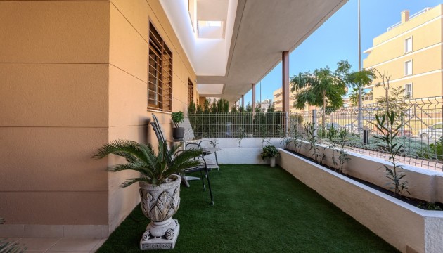 Resale - Apartment - Orihuela Costa - Los Dolses