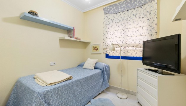 Resale - Apartment - Orihuela Costa - Campoamor