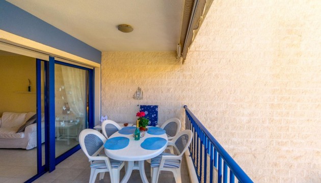 Resale - Apartment - Orihuela Costa - Campoamor