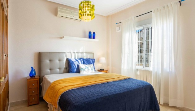 Resale - House - Orihuela Costa - Playa Flamenca