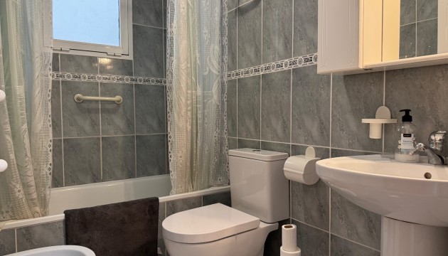 Herverkoop - Apartment - Torrevieja - Torrevieja C