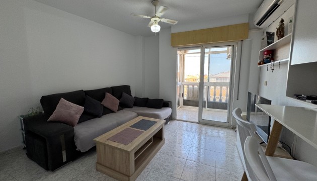 Resale - Apartment - Torrevieja - Torrevieja C