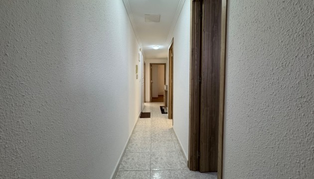 Resale - Apartment - Torrevieja - Torrevieja C