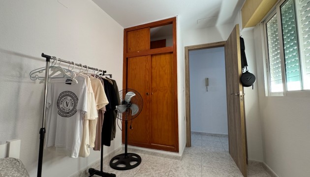 Resale - Apartment - Torrevieja - Torrevieja C