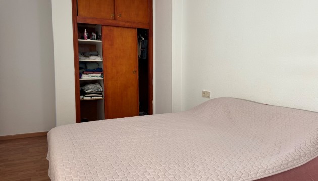 Resale - Apartment - Torrevieja - Torrevieja C