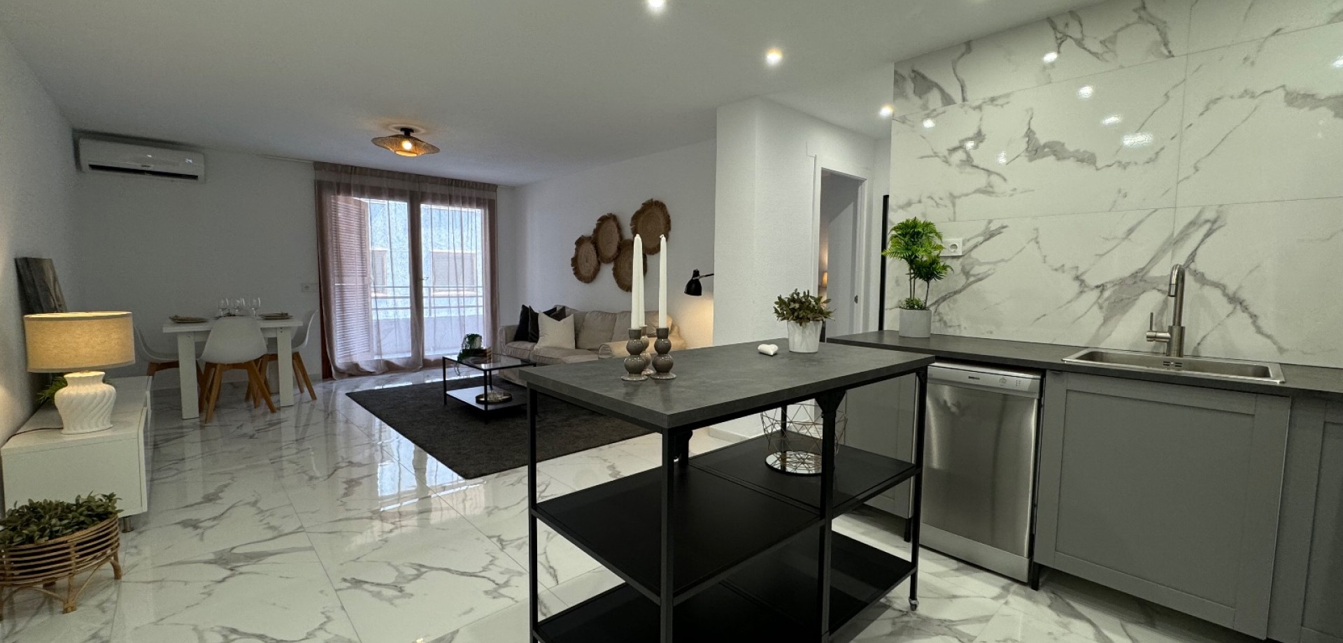 Apartment in Torrevieja - view 1