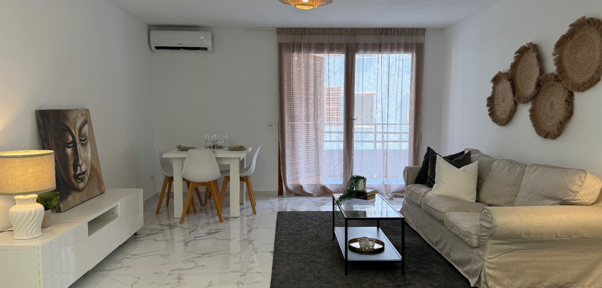 Apartment in Torrevieja - Image 2