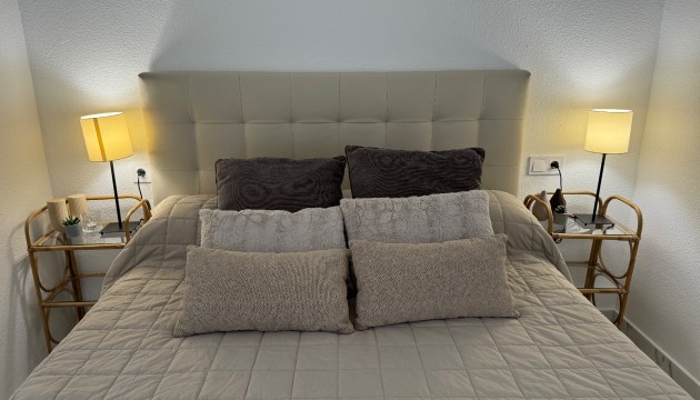 Resale - Apartment - Torrevieja - Torrevieja C