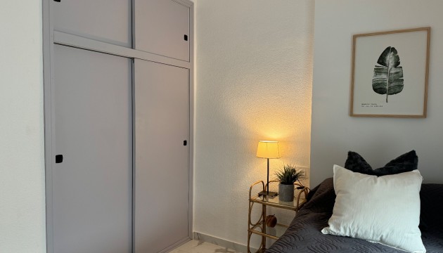 Resale - Apartment - Torrevieja - Torrevieja C