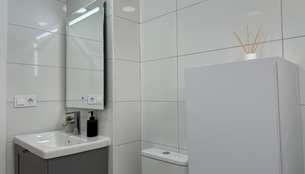 Resale - Apartment - Torrevieja - Torrevieja C