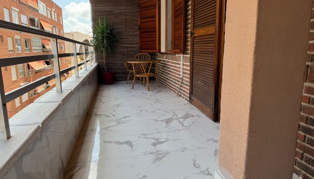 Resale - Apartment - Torrevieja - Torrevieja C