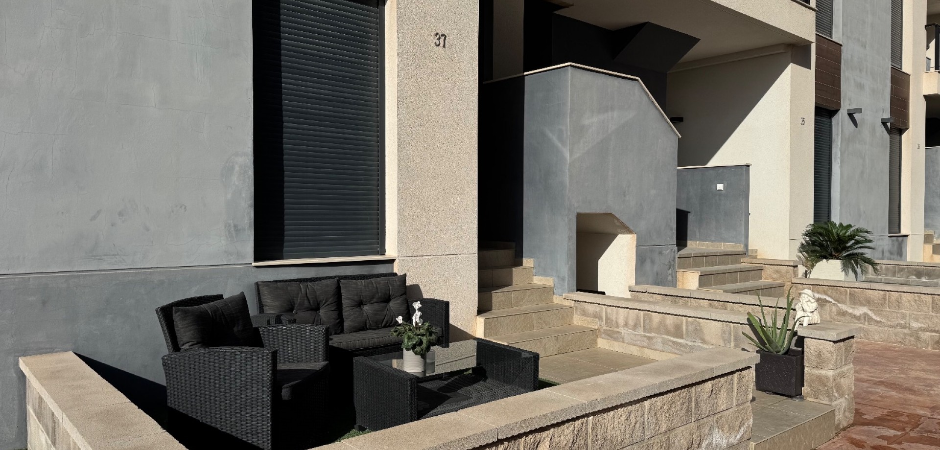 House in Urbanizacion El Raso - Image 5