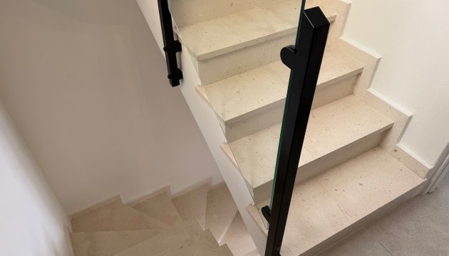 Resale - House - Orihuela Costa - La Zenia