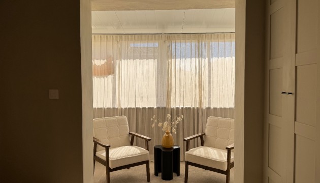 Resale - House - Orihuela Costa - La Zenia