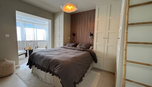 Resale - House - Orihuela Costa - La Zenia