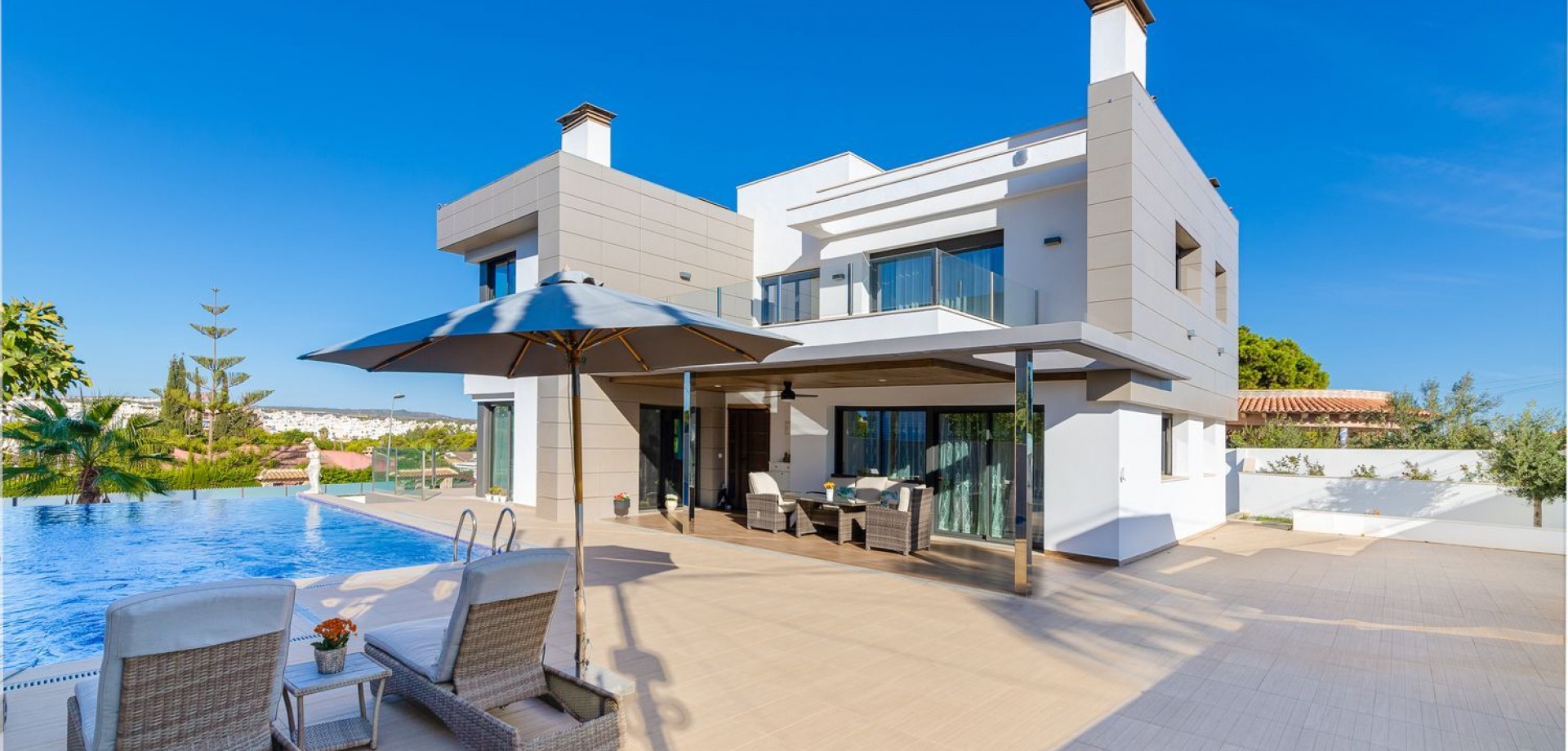 House in Torrevieja - view 1