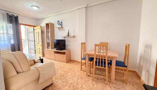 Resale - Bungalow - Orihuela Costa - Villamartín