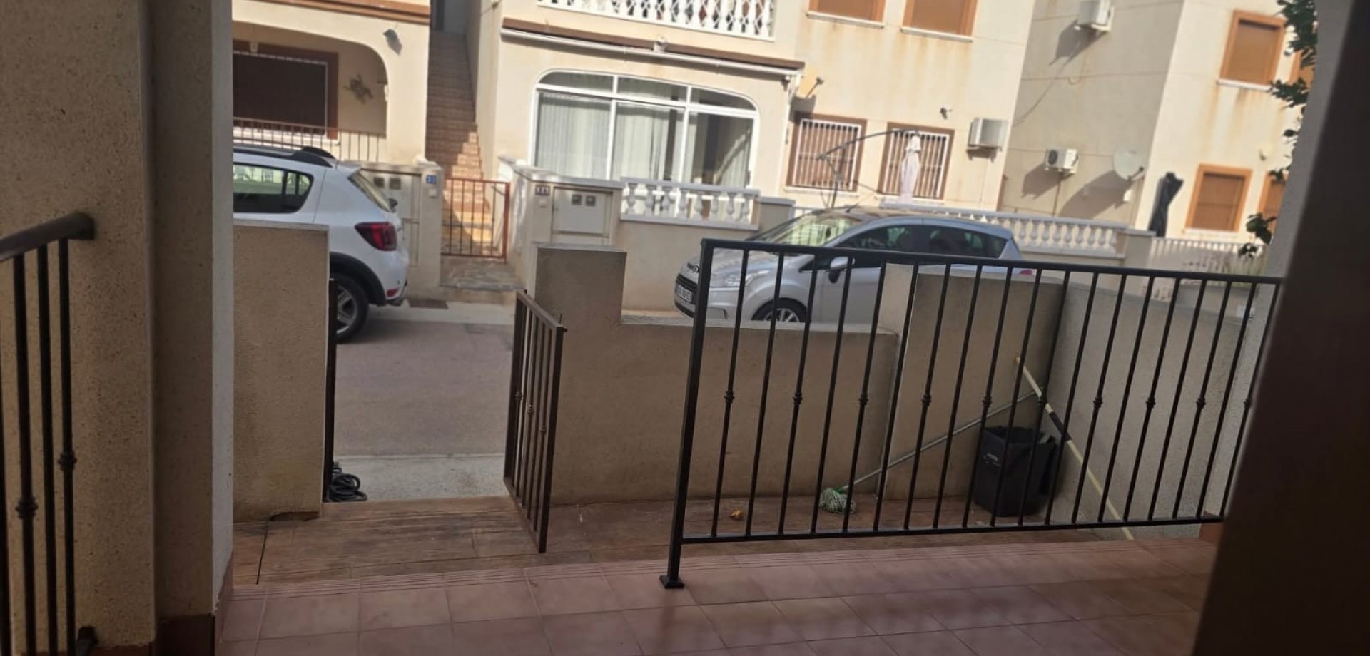 Apartment in Torrevieja - Image 2