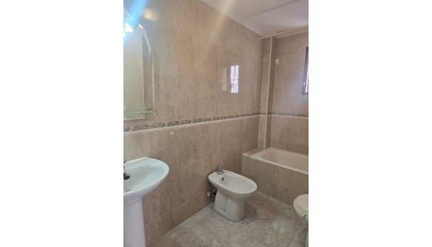 Resale - Apartment - Daya Nueva - Costa Blanca