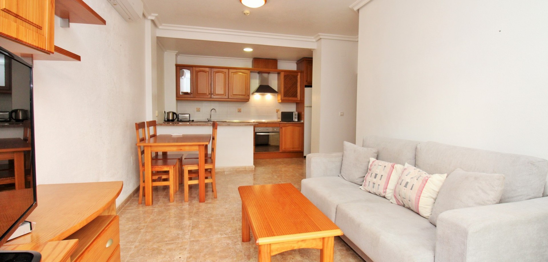 Apartment in Cabo Roig - Image 4