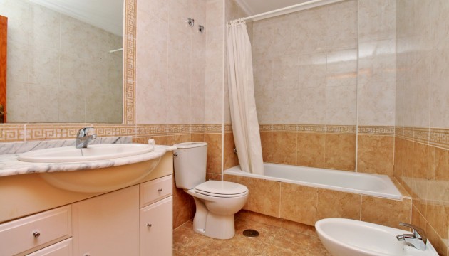 Resale - Apartment - Orihuela Costa - Cabo Roig