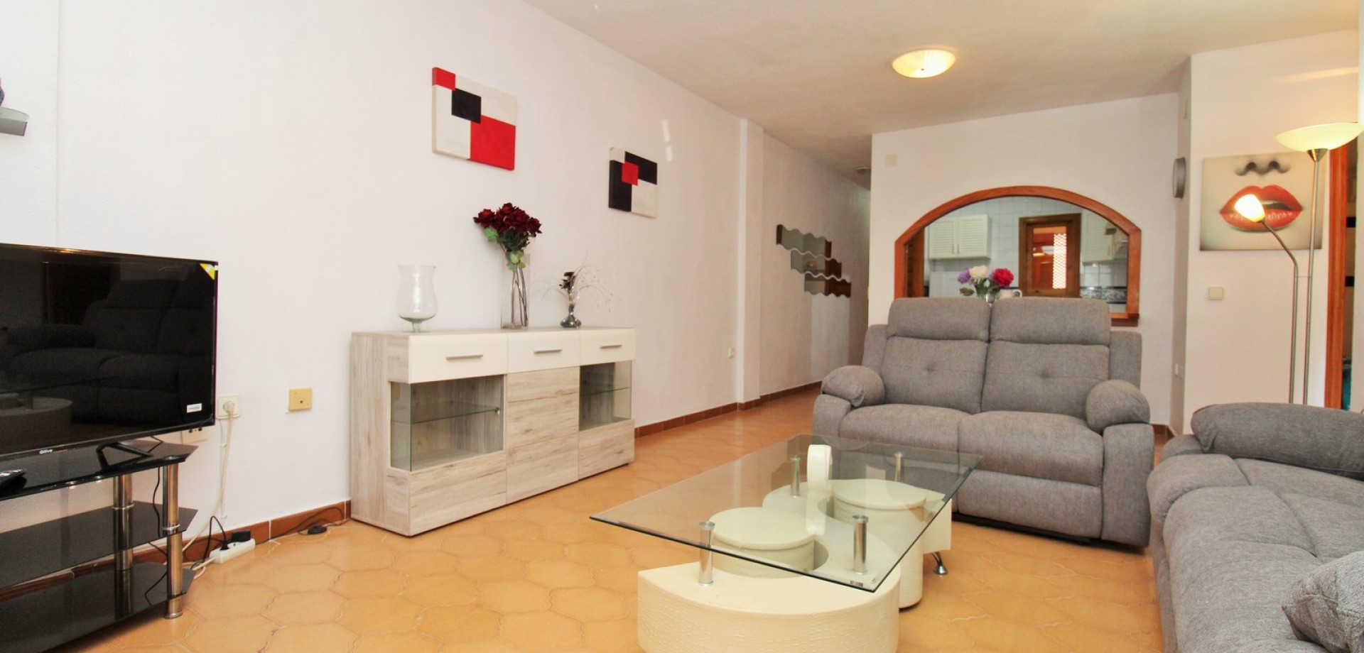 Apartment in Villamartin - Image 3