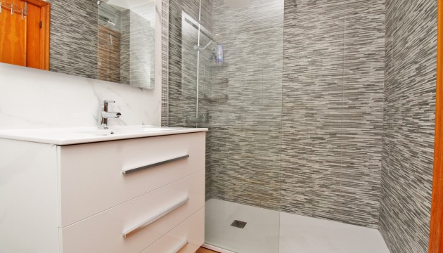 Resale - Apartment - Orihuela Costa - Villamartín