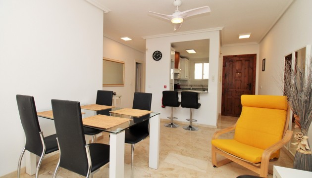 Resale - Apartment - Orihuela Costa - Villamartín