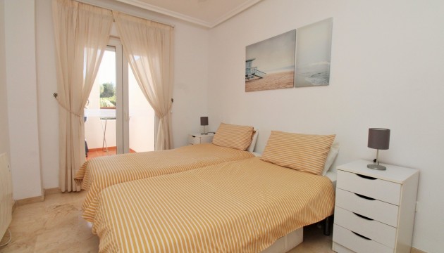 Resale - Apartment - Orihuela Costa - Villamartín
