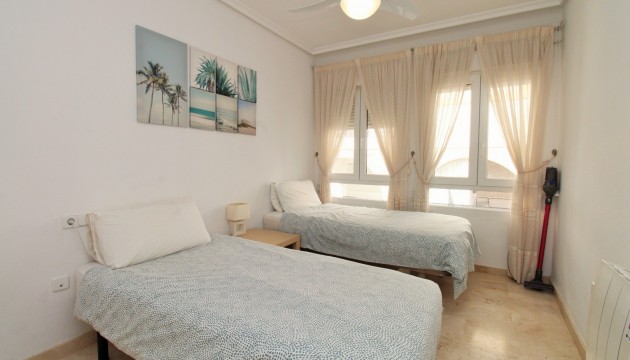 Resale - Apartment - Orihuela Costa - Villamartín