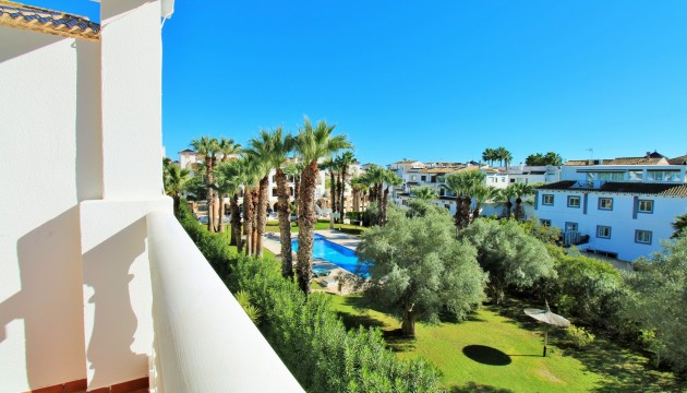 Resale - Apartment - Orihuela Costa - Villamartín