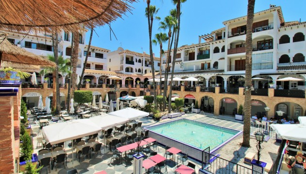 Resale - Apartment - Orihuela Costa - Villamartín